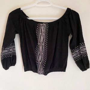 ✨SALE✨ Ardene Off-the-shoulder Top